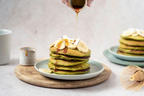 Vegane Vanille-Matcha-Pancakes