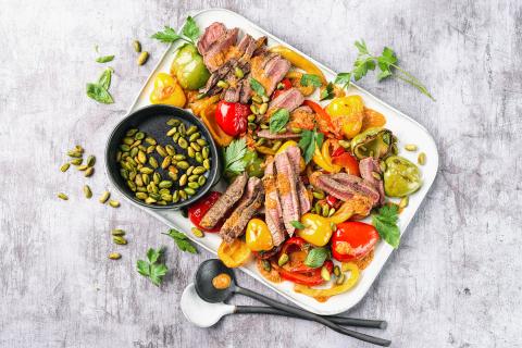 Rindfleisch-Salat mit Peperoni