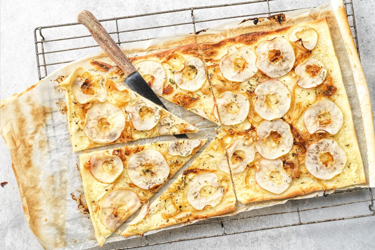 Zwiebel-Apfel-Flammkuchen-image