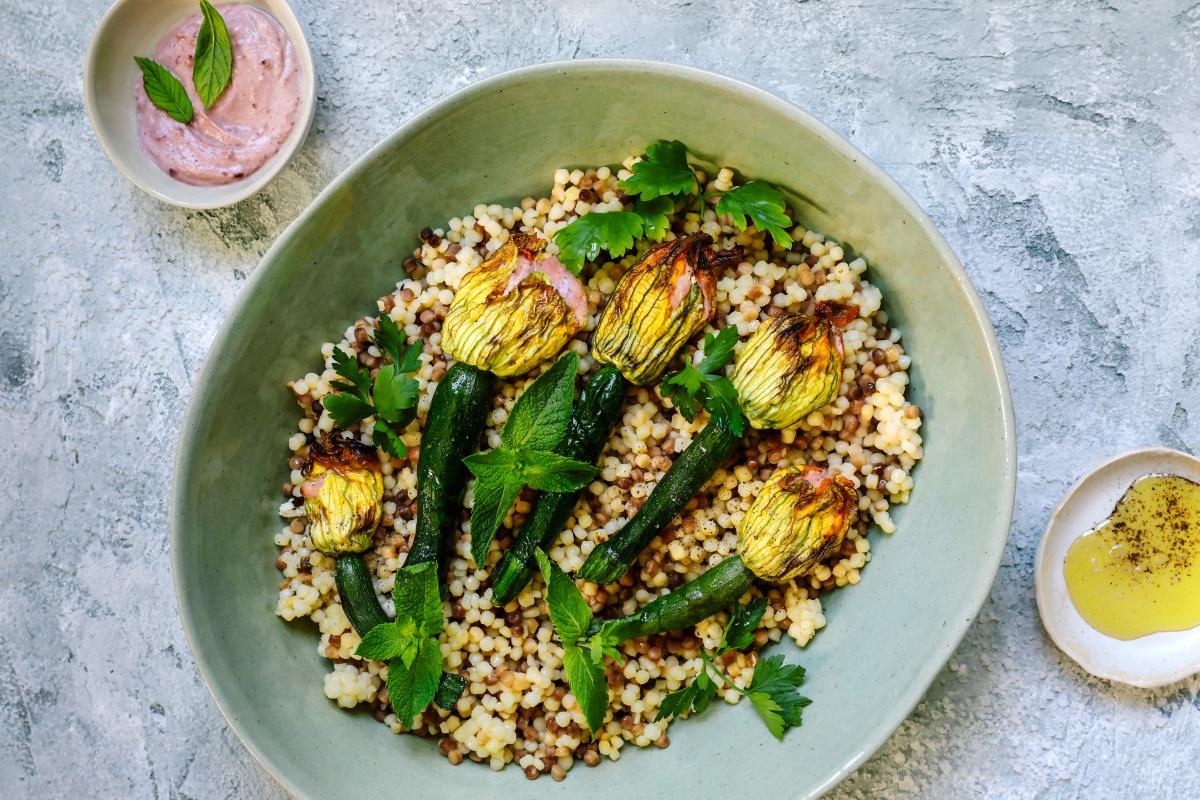 Stuffed courgette flowers - Recipes | fooby.ch