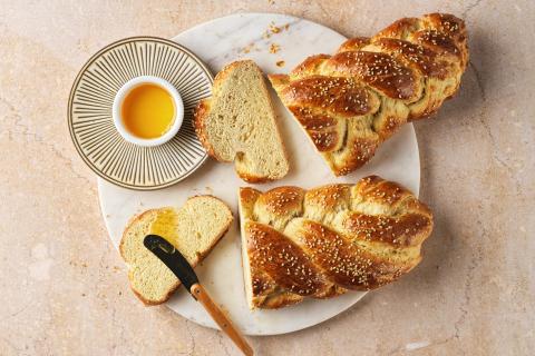 Honey and buttermilk braided bread
