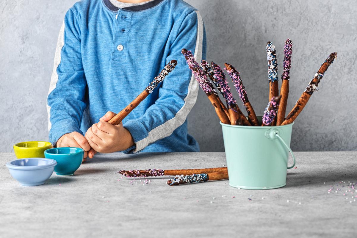 Chocolate magic wands - Recipes | little FOOBY