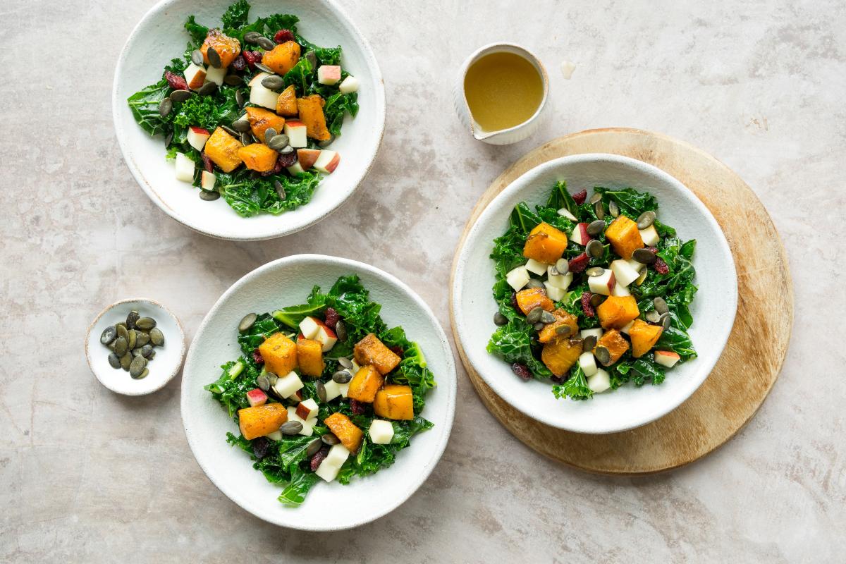 Marinated squash salad with kale - Recipes | fooby.ch