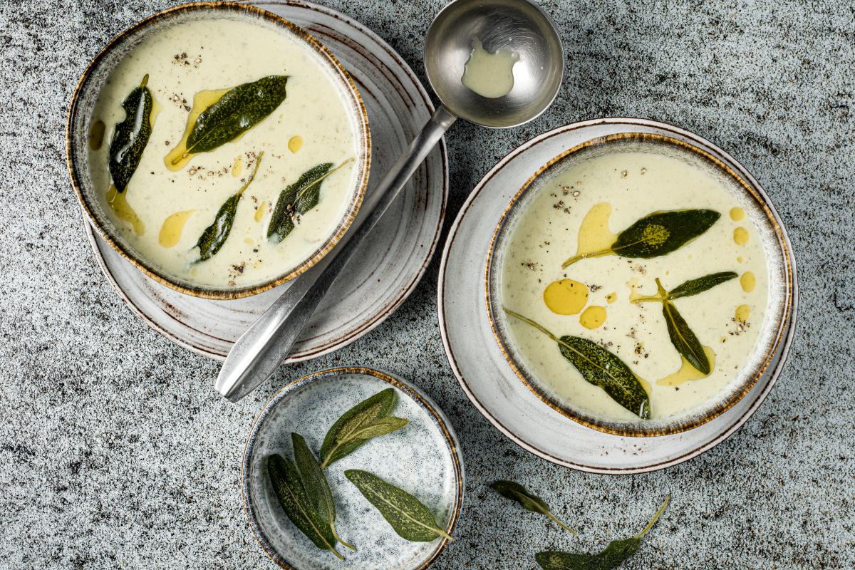 Creamy sage soup - Recipes | fooby.ch