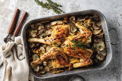 Chicken with Jerusalem artichokes and lemon