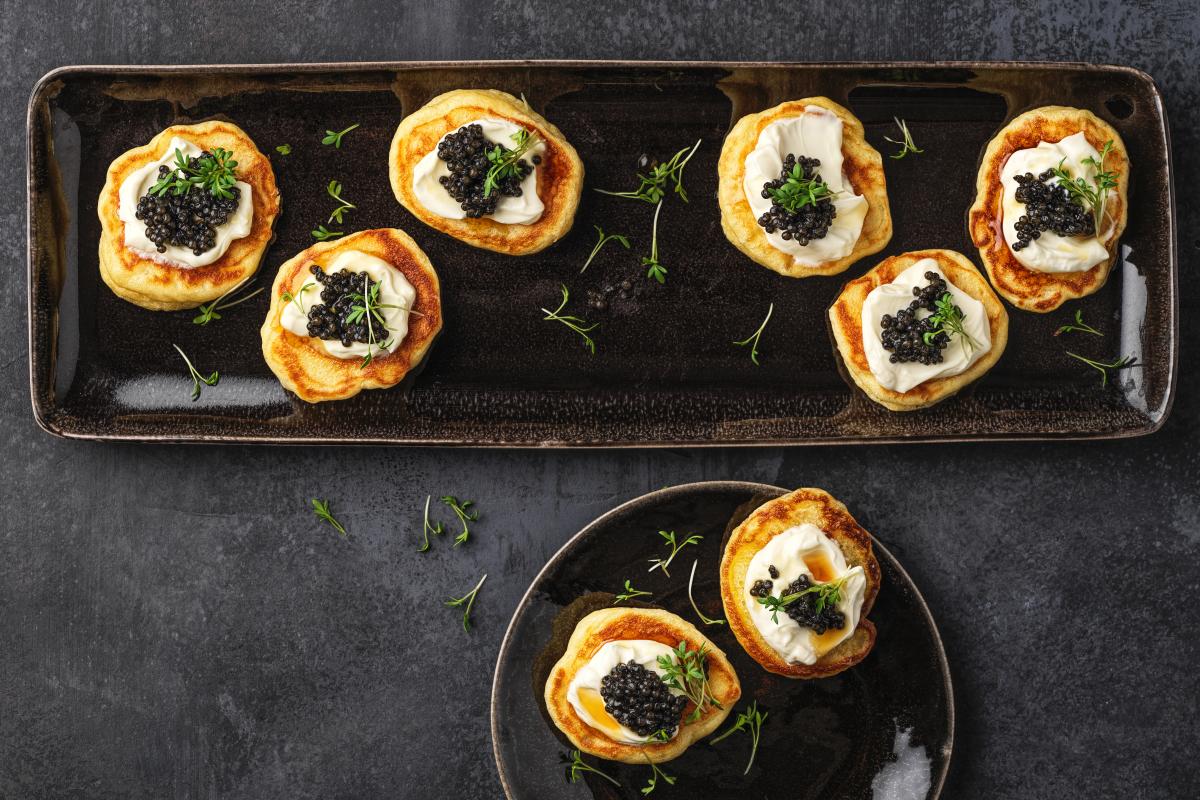 Blinis with maple syrup and Swiss caviar - Recipes | fooby.ch
