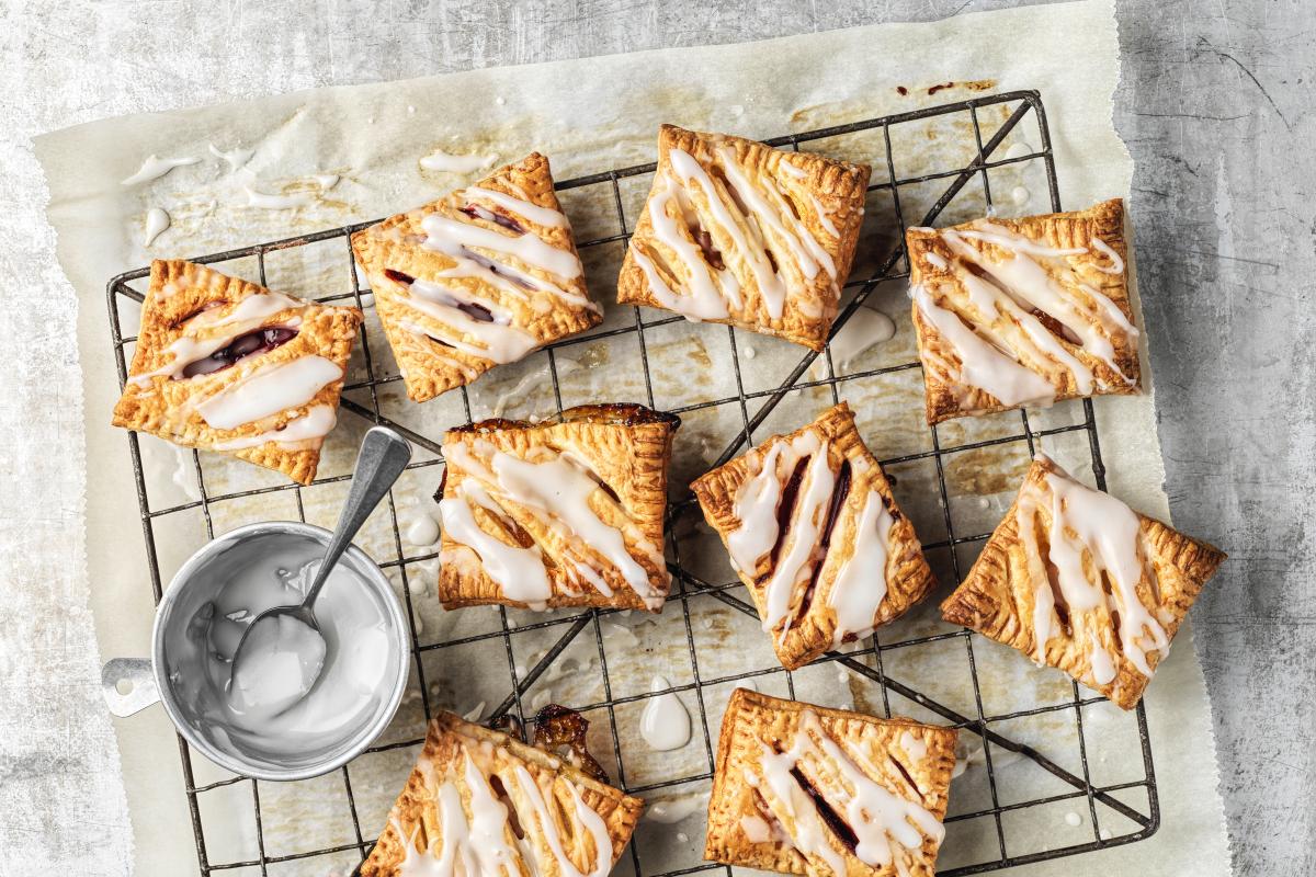 Jam puff pastry parcels - Recipes | fooby.ch