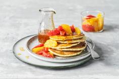 Pancakes citron-pavot et salade d'agrumes