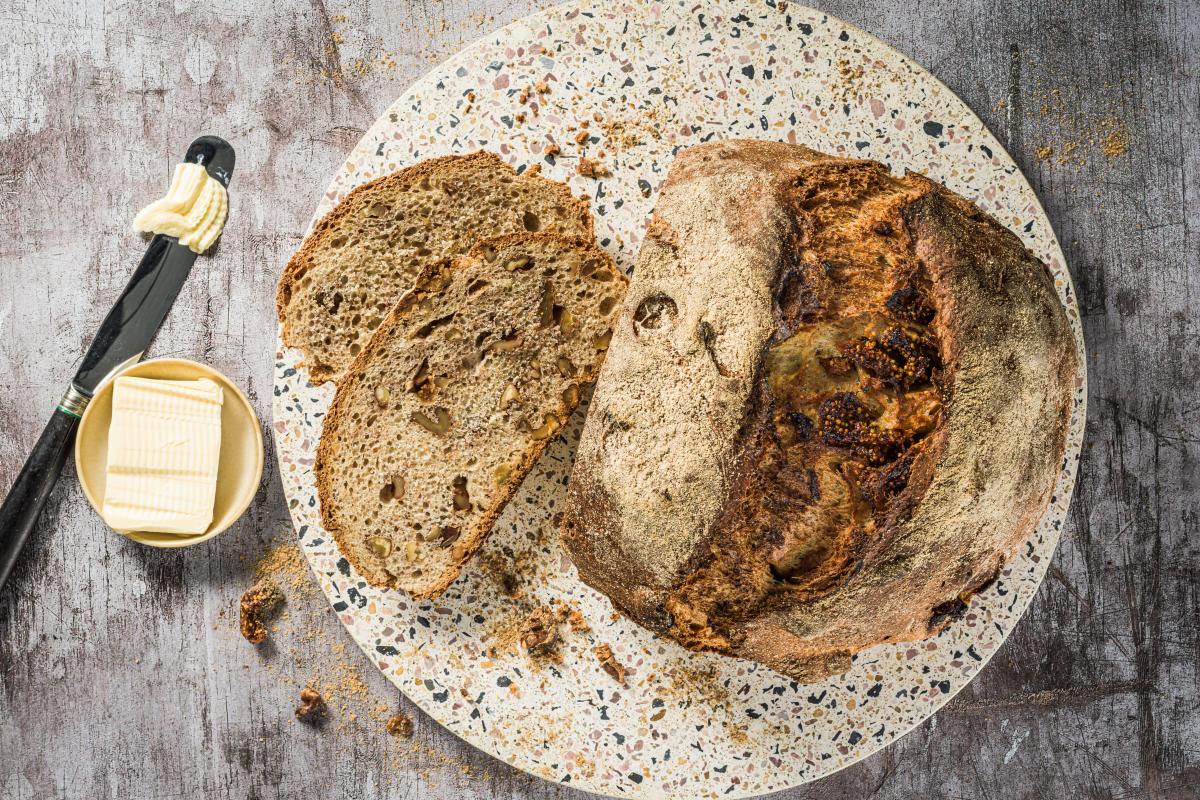 Fig and walnut pot bread - Recipes | fooby.ch