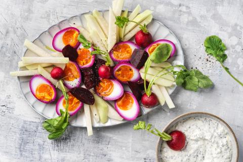 Beetroot eggs with crudités and dip