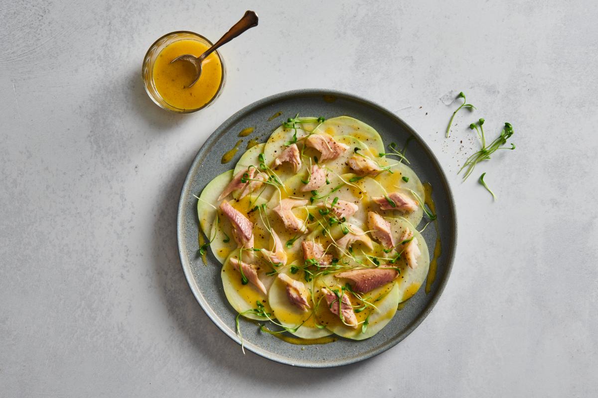 Kohlrabi carpaccio with smoked trout - Recipes | fooby.ch