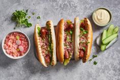 Hot dog et relish aux radis