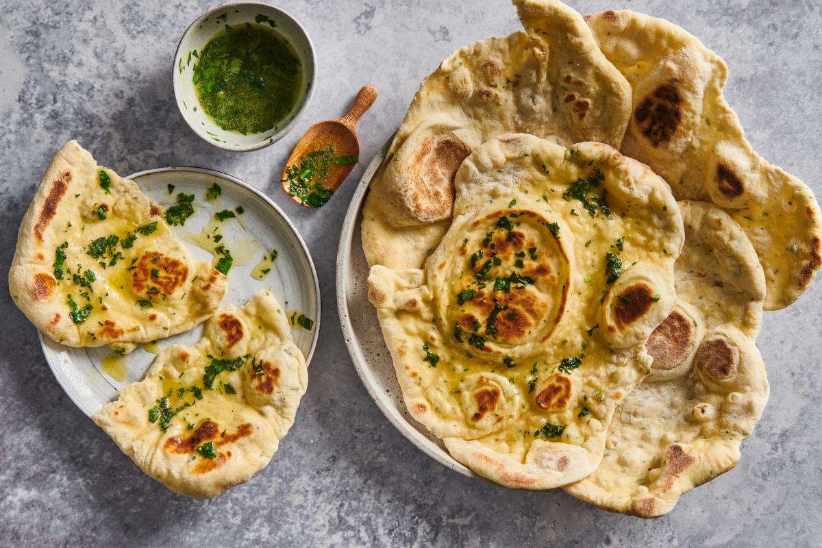 Naan with wild garlic - Recipes | fooby.ch