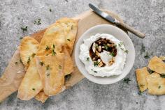 Goat's cheese dip with figs