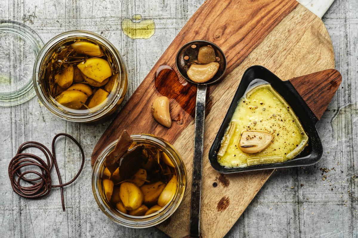 Confit garlic cloves - Recipes | fooby.ch