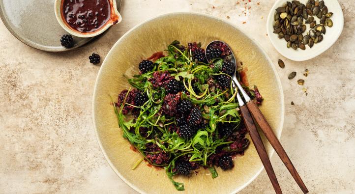 Salade de roquette et de mûres