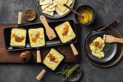 Raclette with brie and fig mustard