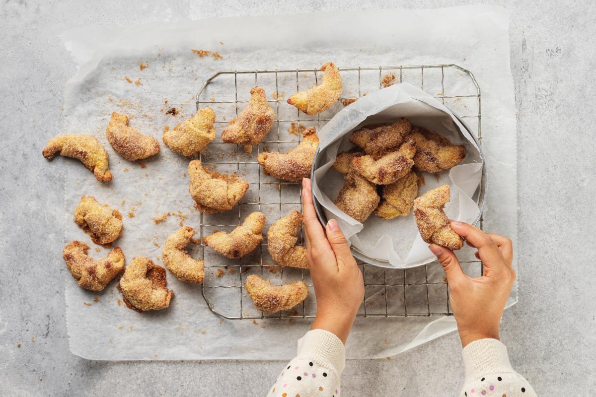 Nut and cinnamon croissants - Recipes | little FOOBY