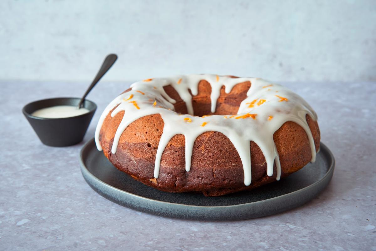 Orange and poppy seed marble Gugelhopf - Recipes | fooby.ch