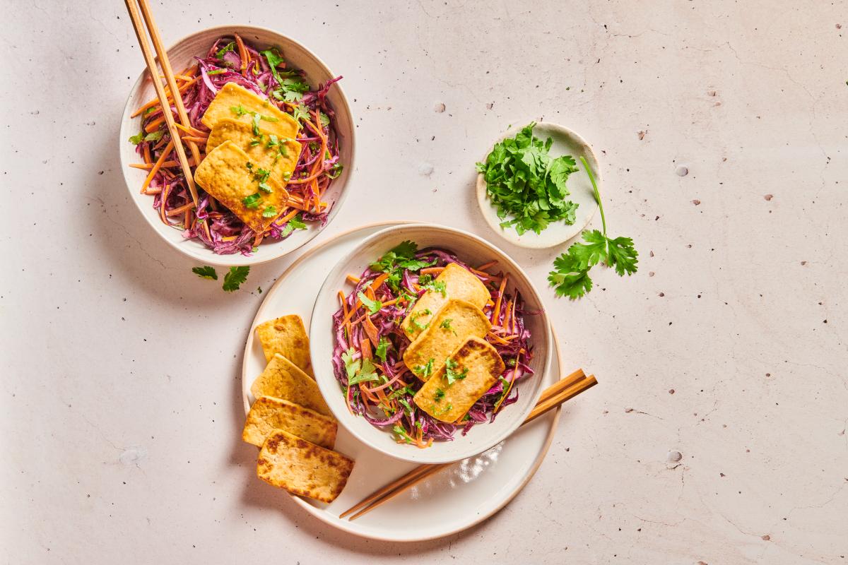 Tofu and red cabbage bowl - Recipes | fooby.ch