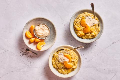 Clementine and poppy seed porridge