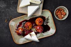 Truffle-flavoured Pavé de Rougemont cheese with port and figs 