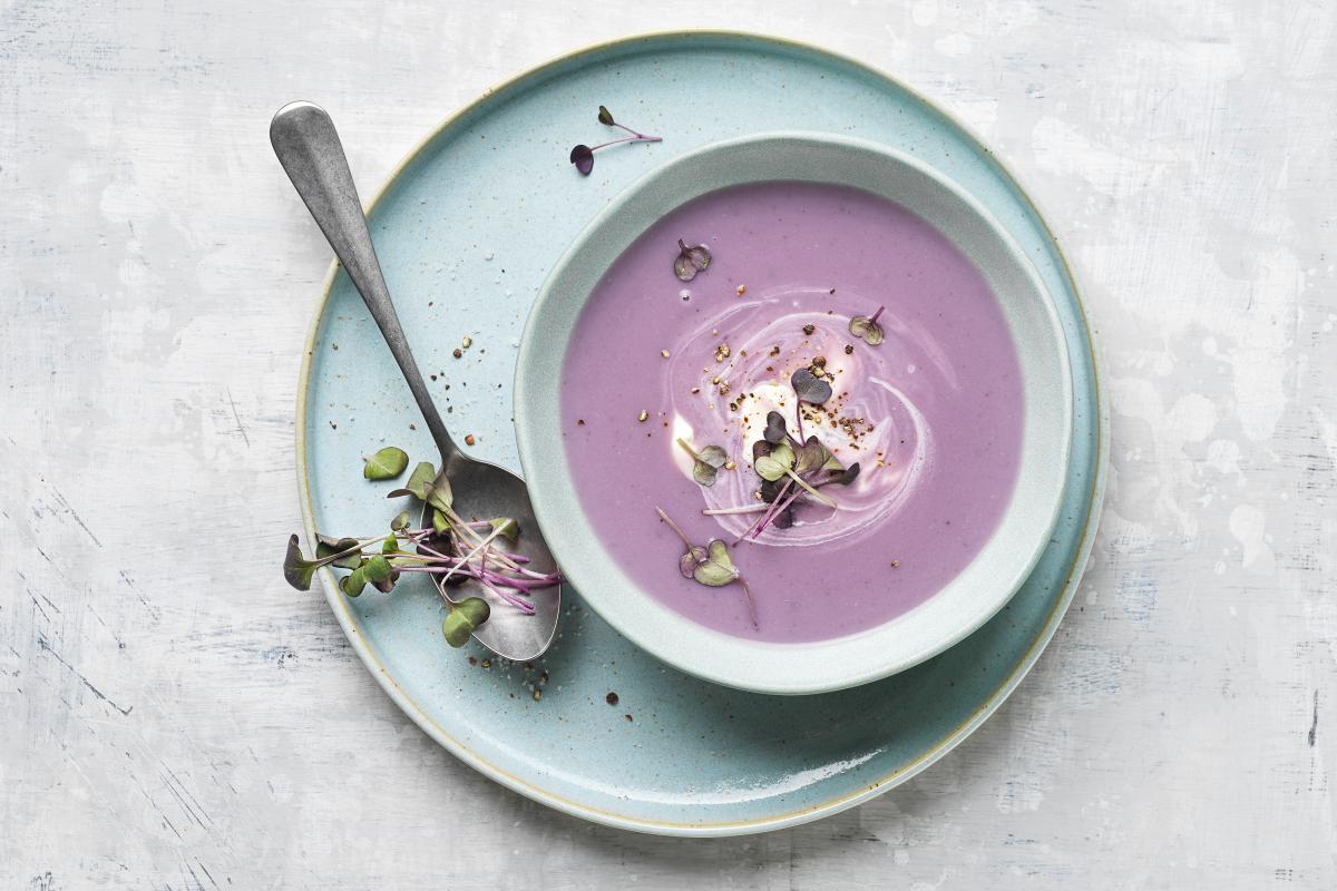 Blue potato soup - Recipes | fooby.ch