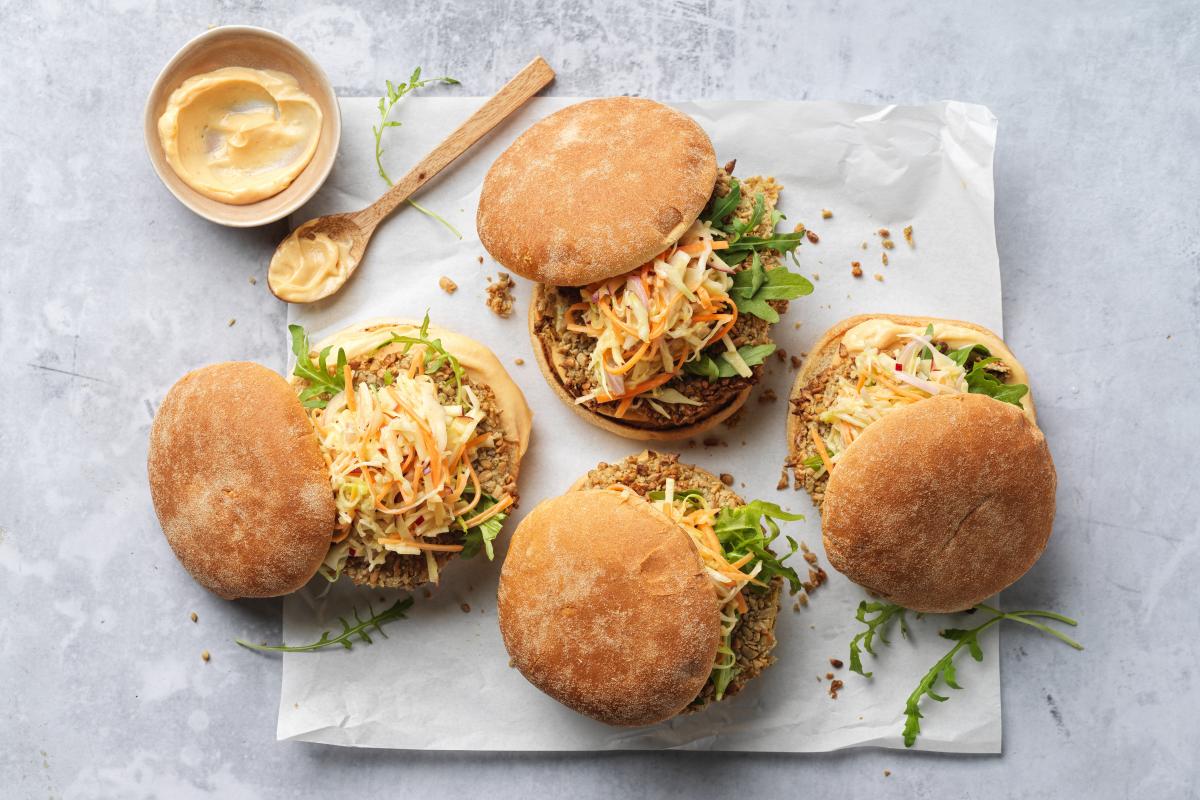 Celeriac burgers - Recipes | fooby.ch