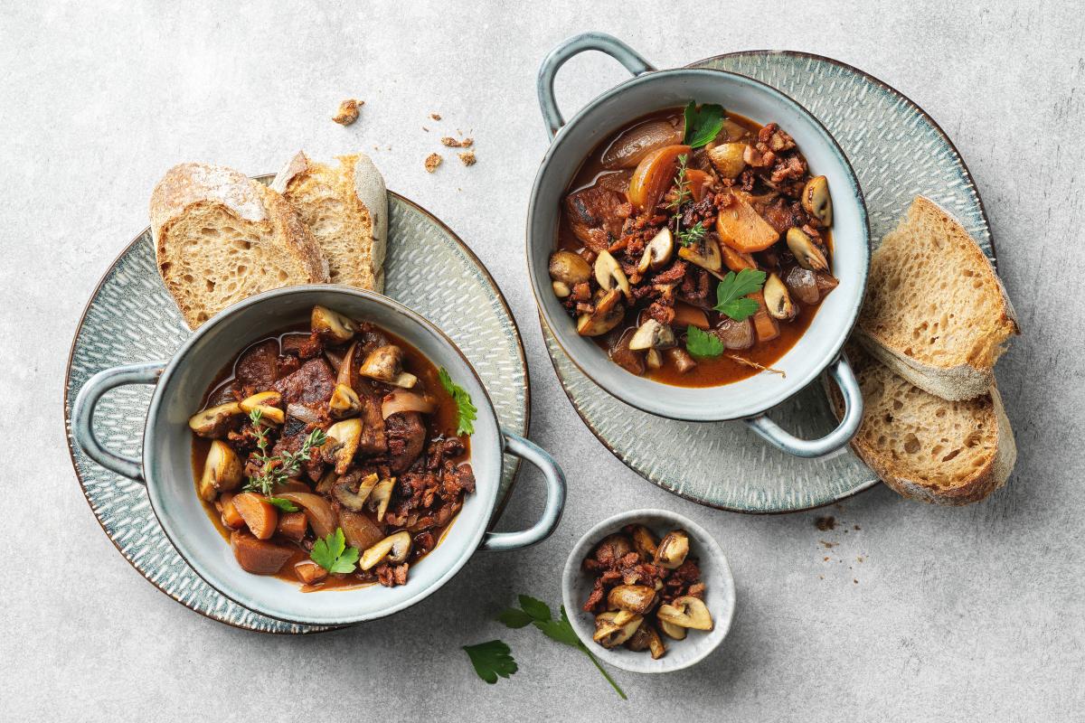 Seitan bourguignon - Recipes | fooby.ch
