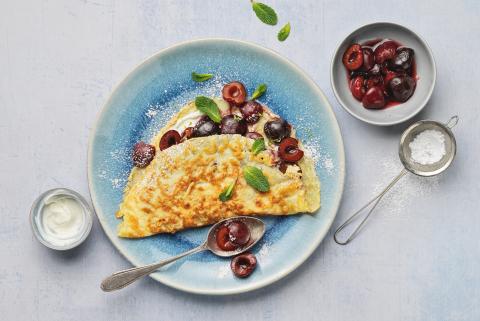 Omelettes with cherries