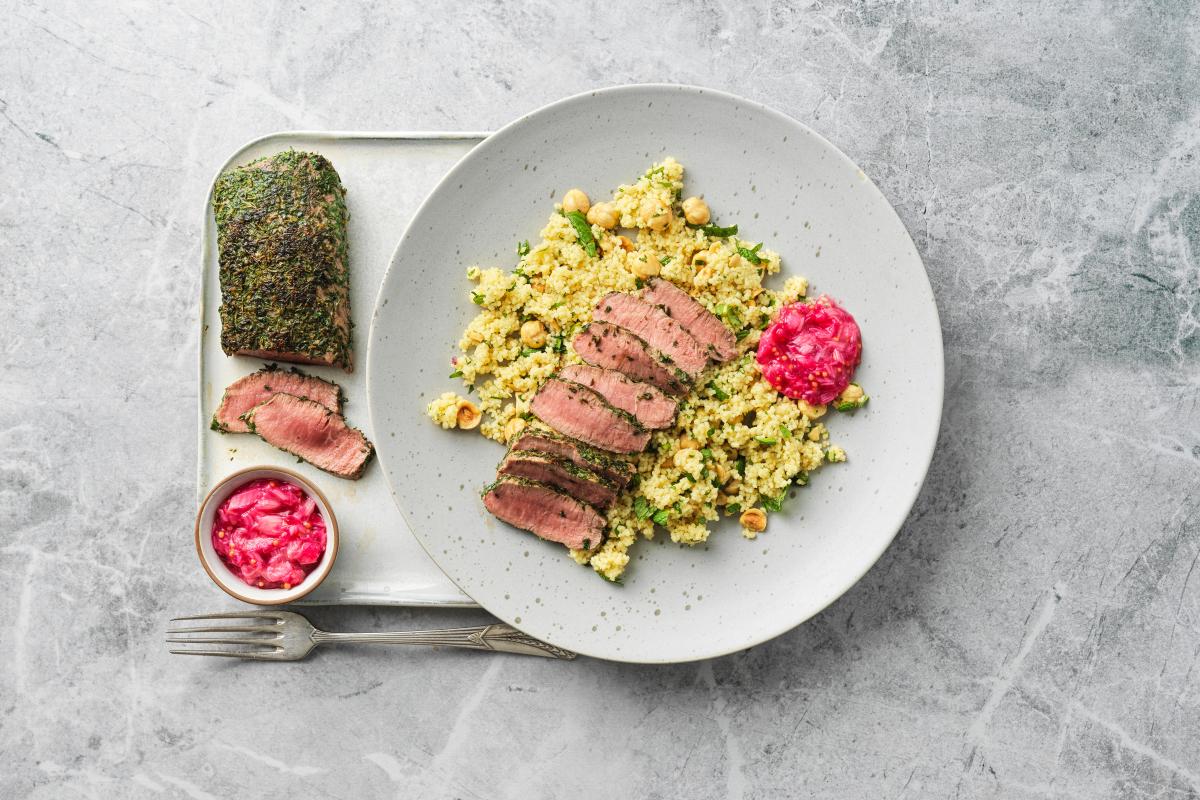 Kräuter-Lamm mit Rhabarber-Chutney - Rezepte | fooby.ch