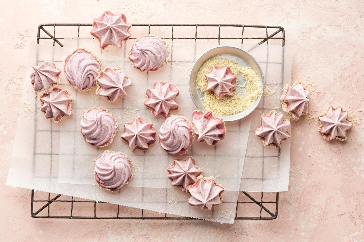 Raspberry meringues - Recipes | fooby.ch