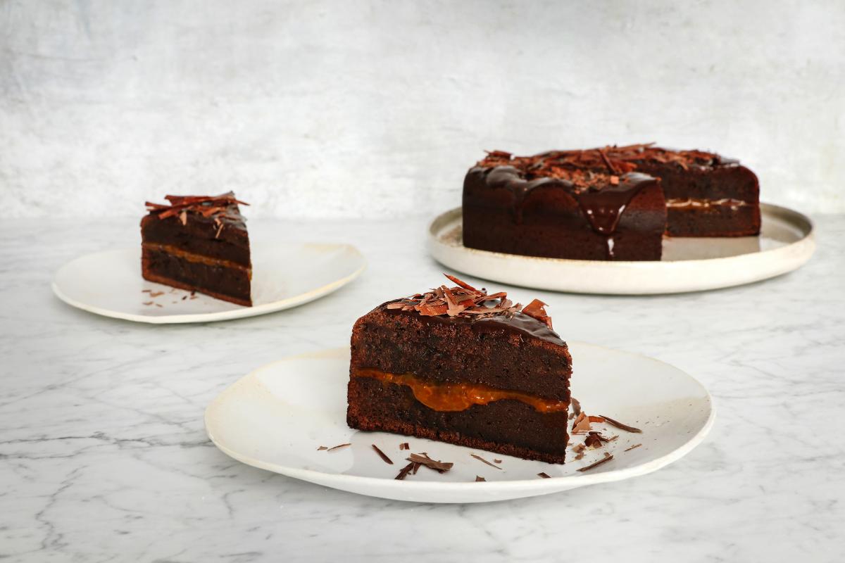 Moist Sachertorte - Recipes | fooby.ch