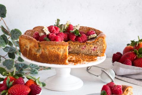 Ricotta and raspberry cake