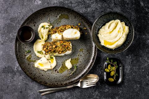 Wasabi-crusted cod with parsnip puree