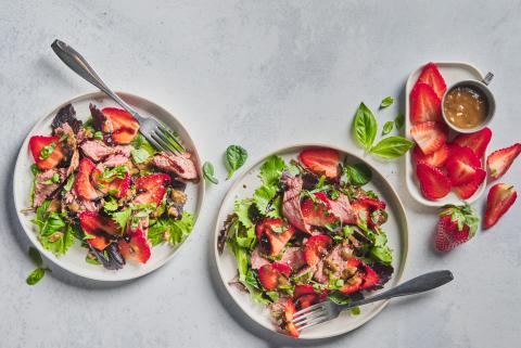 Beef salad with strawberries