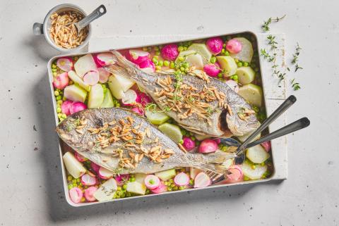 Baked sea bream with vegetables