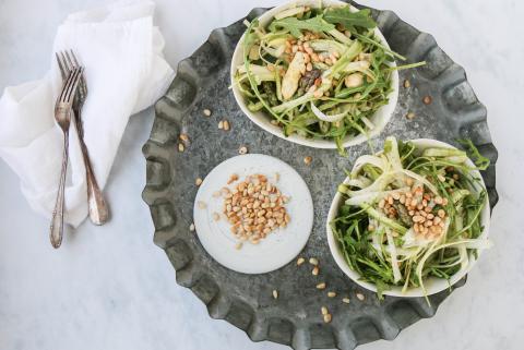 Raw asparagus salad with lemon & parmesan dressing