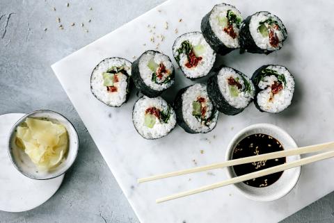 Sushis véganes