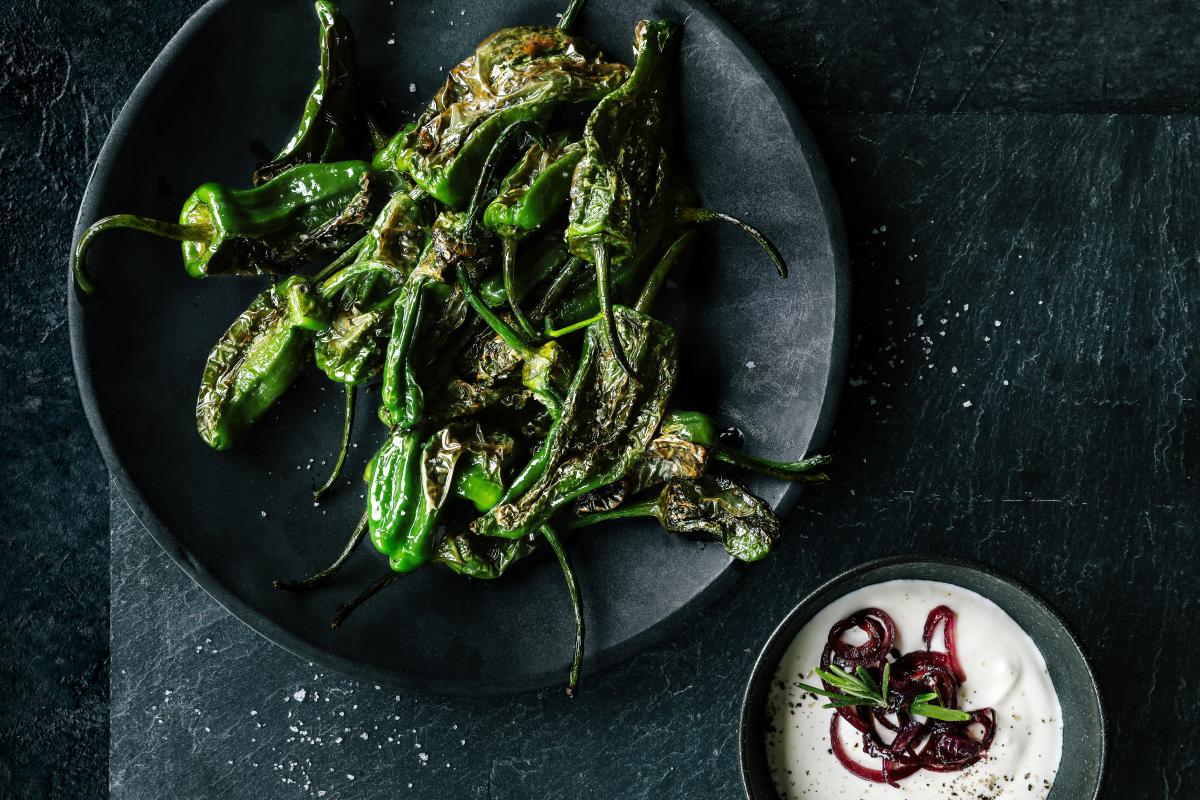 Padrón peppers - Recipes | fooby.ch