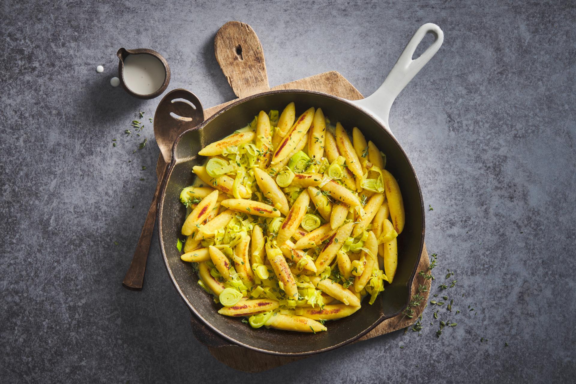 Schupfnudelpfanne mit Lauch | Schnelle Küche | coop.ch Schupfnudelpfanne mit Lauch | Schnelle Küche | coop.ch