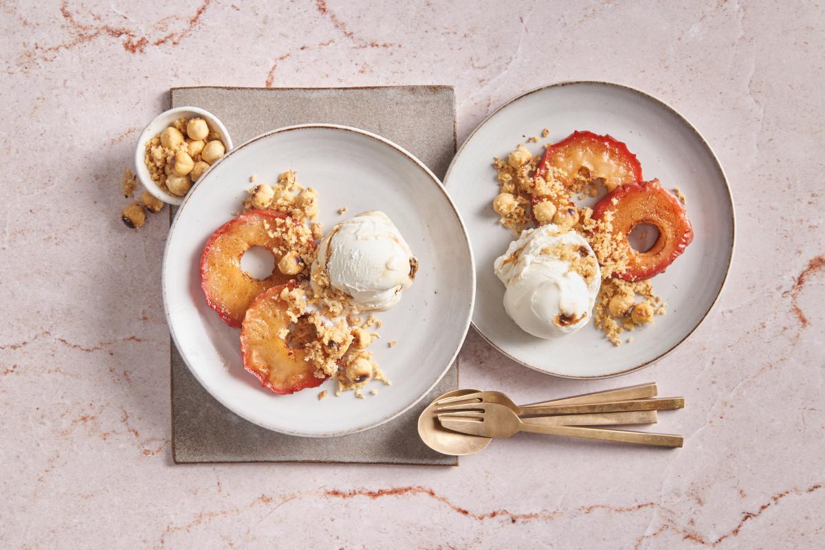 Baked apples with Fior di Latte Caffé - Recipes | fooby.ch