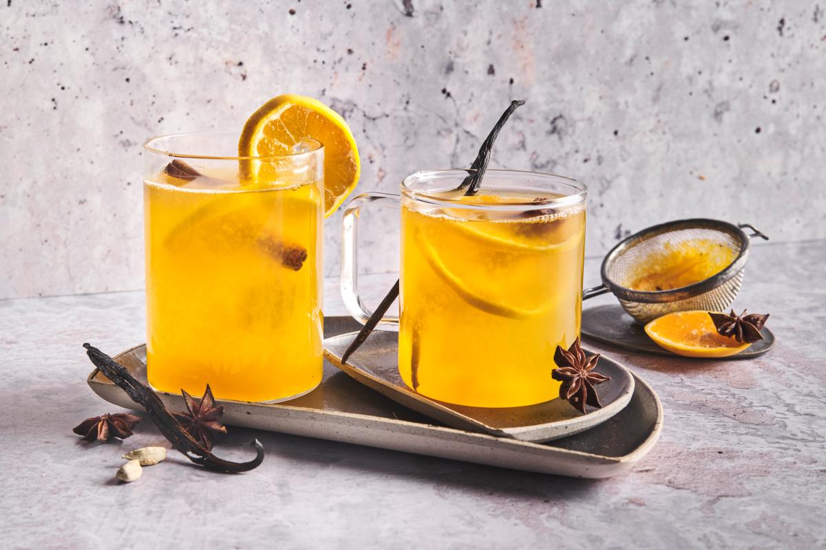 Mandarin mulled wine - Recipes | fooby.ch