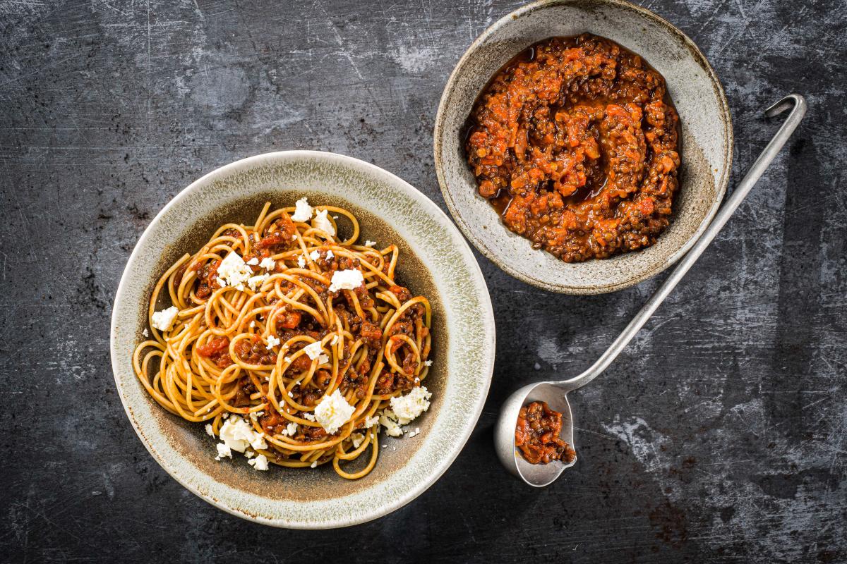 Spaghetti with lentil bolognese - Recipes | fooby.ch