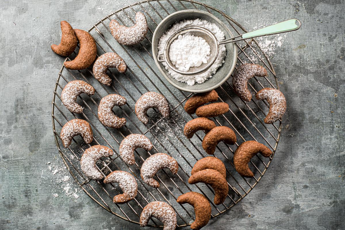 Vegan chocolate crescent cookies - Recipes | fooby.ch