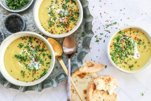 Sellerie-Curry-Suppe mit Birnen