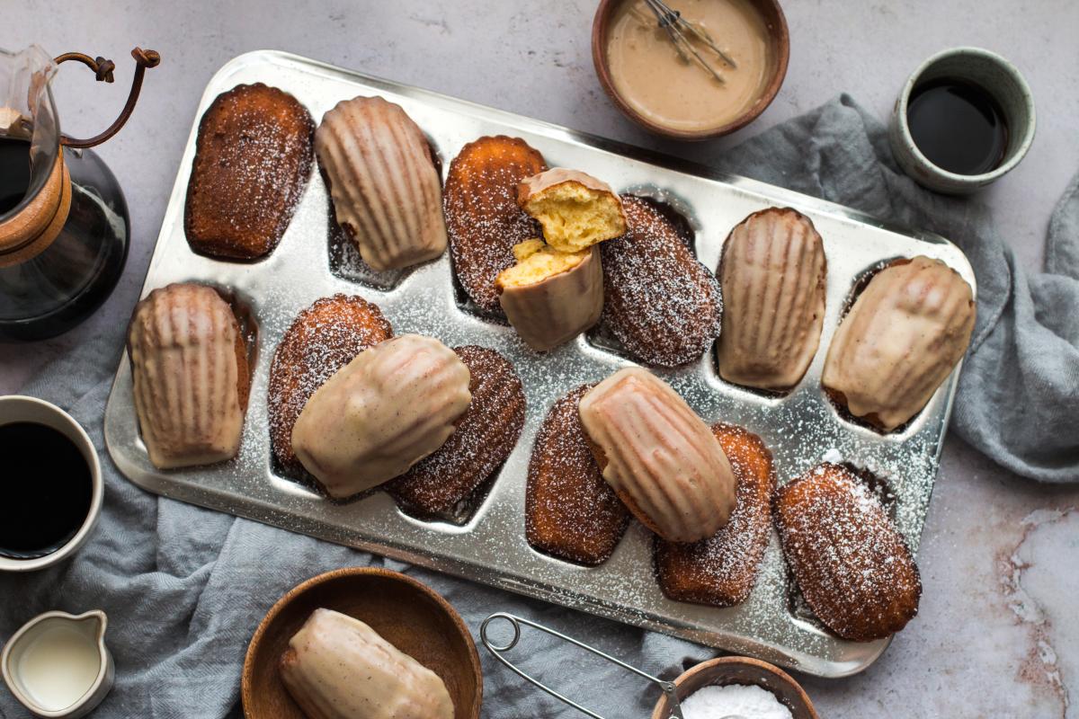 Madeleines mit Nussbutter und Kaffeeglasur - Rezepte | fooby.ch