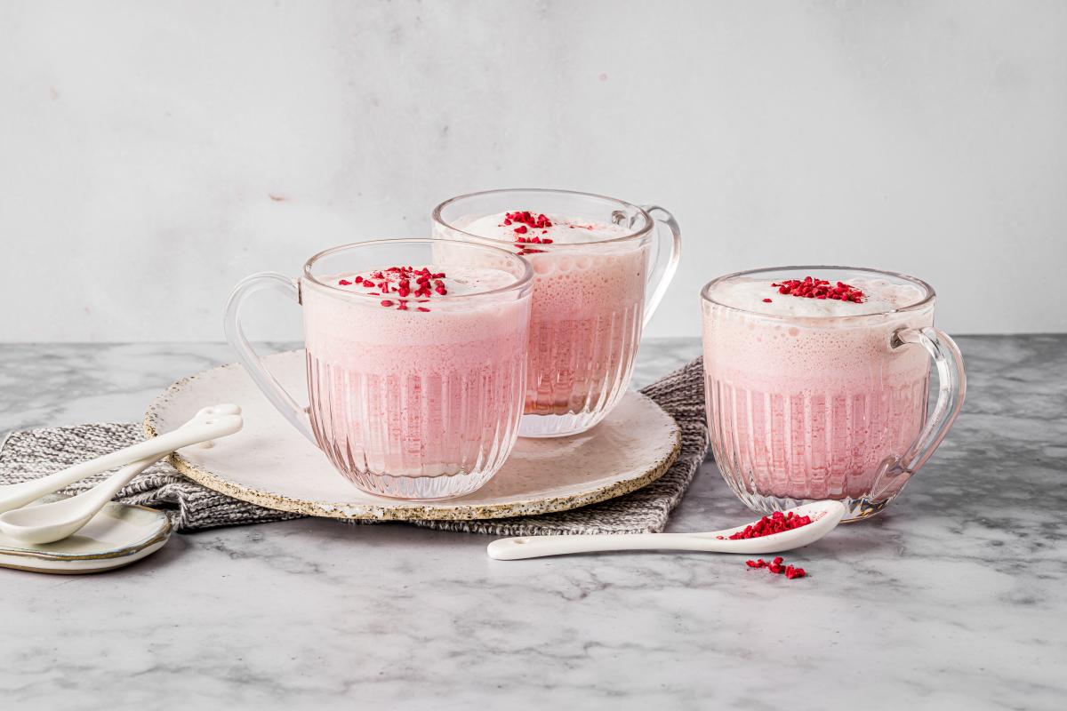 Pink almond drink - Recipes | fooby.ch