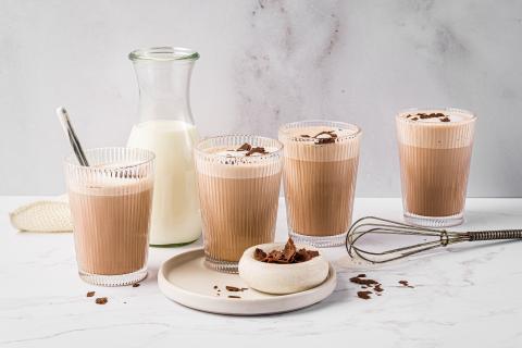 Schokoladen-Latte mit Honig