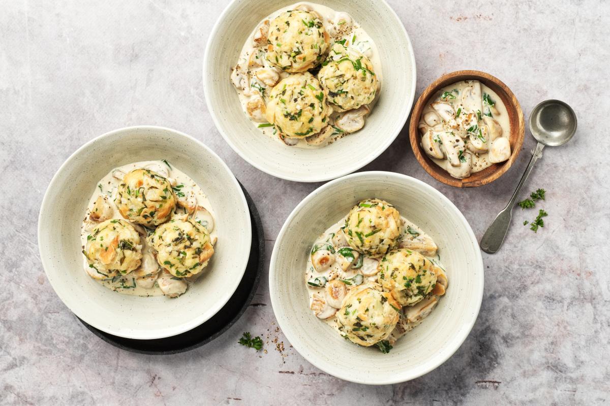 Herb dumplings with mushroom ragout - Recipes | fooby.ch